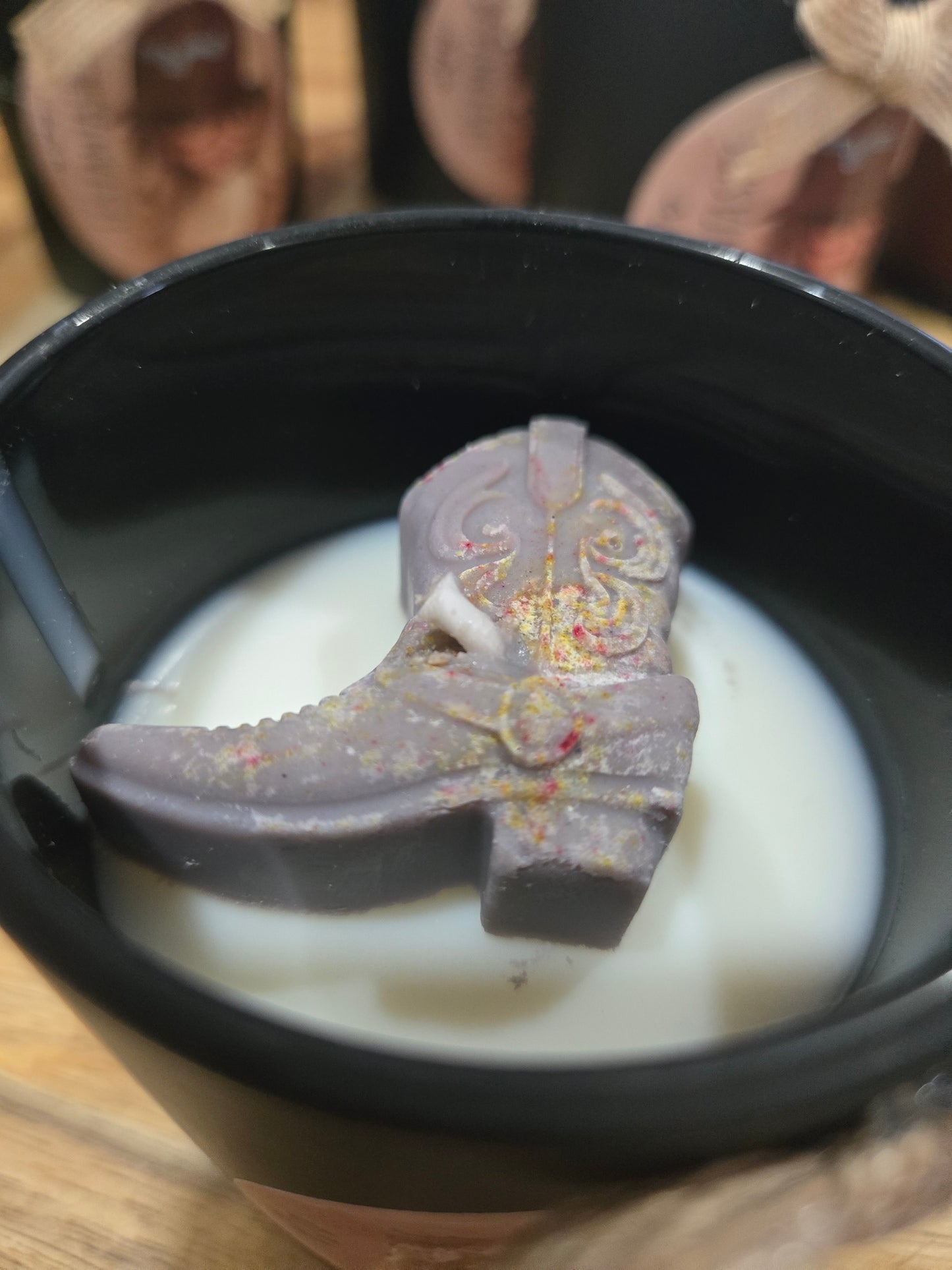 Bougie La RANCH GIRL ( Botte de cuir)