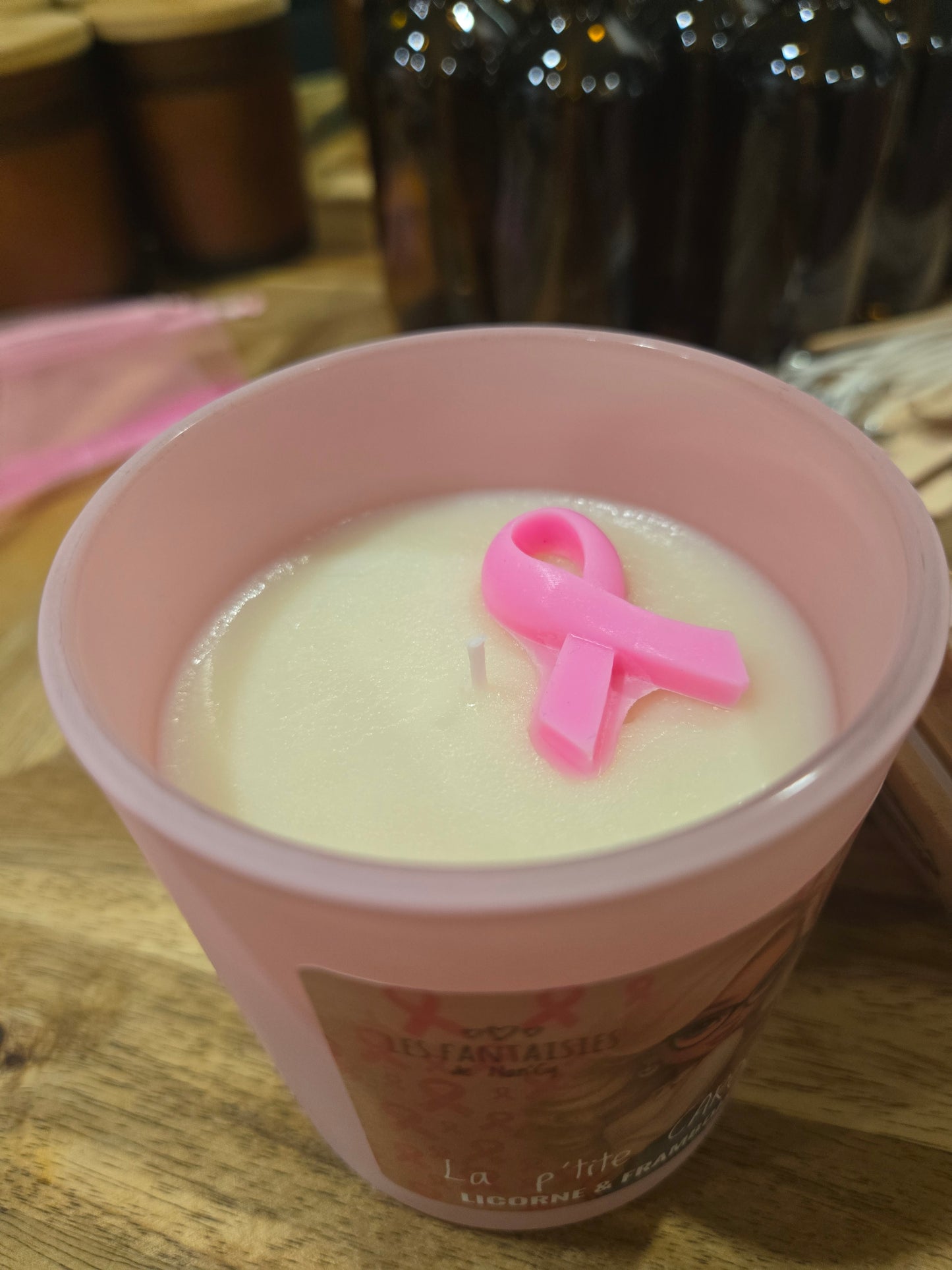 Bougie La p'tite CAROLE (Licorne et Framboise) CANCER DU SEIN 10 oz