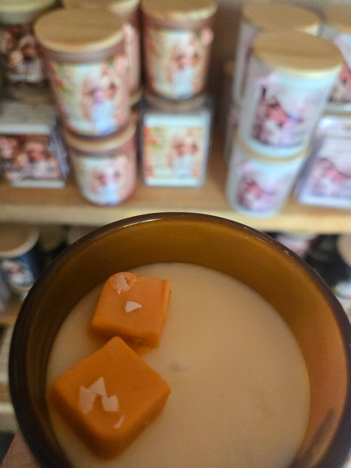 Bougie Miss Macintosh (Pomme et Caramel salé)